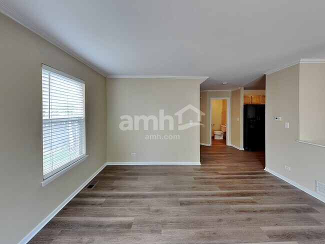 Foto del edificio - 810 Wedgewood Cir