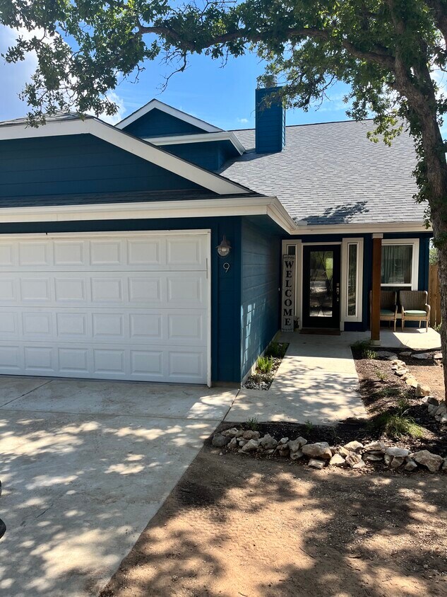 9 Flaming Cliff Rd, Wimberley, TX 78676 House Rental in Wimberley, TX