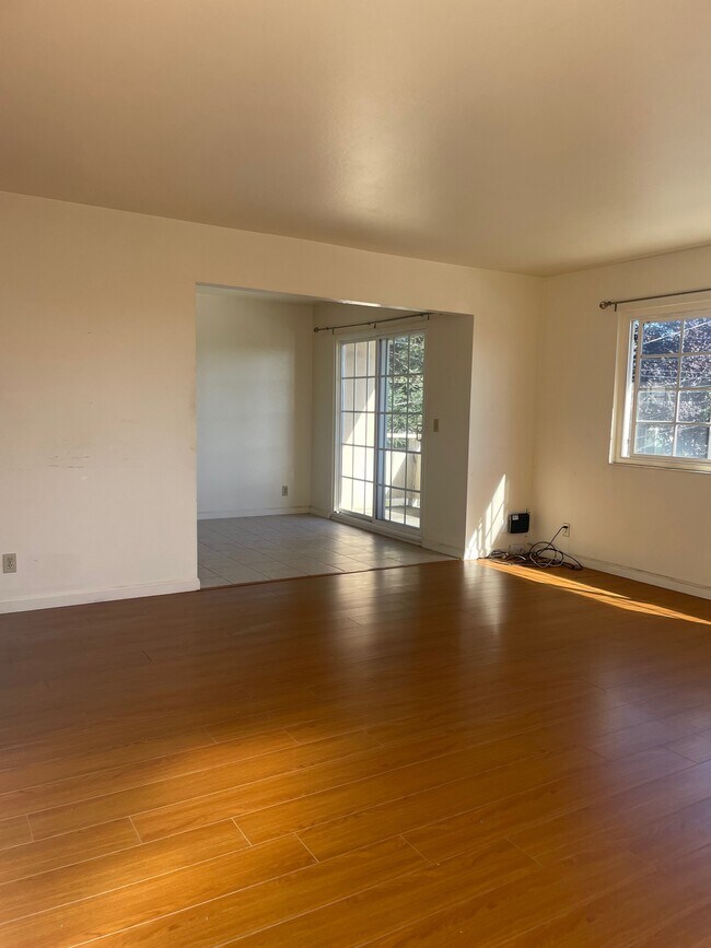 Foto del edificio - 3617 Loma Vista Ave