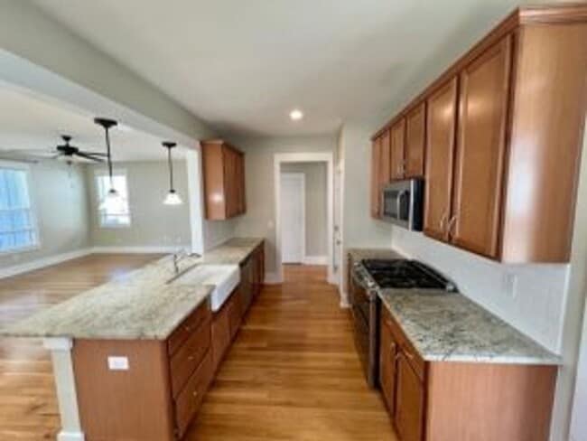 Building Photo - Carolina Park