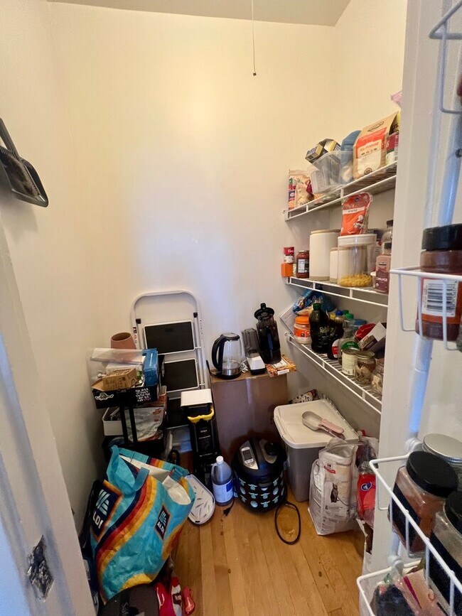 Building Photo - Charming North Park 2 Bedroom 1 Bath