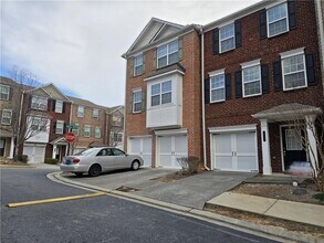 Building Photo - 2192 Landing Walk Dr