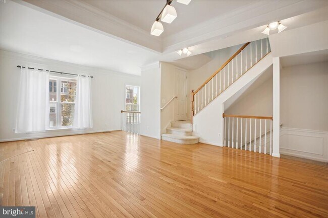 Building Photo - 6388 Levtov Landing
