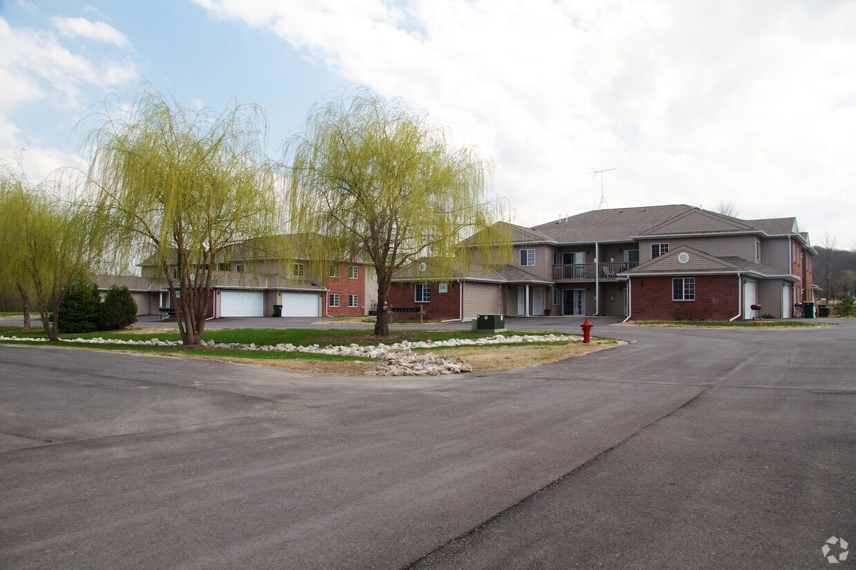 1387 Dayton St, Mayville, WI 53050 Apartments in Mayville, WI