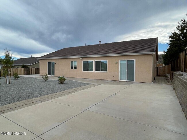 Foto del edificio - 17910 Cedar Mountain Ct