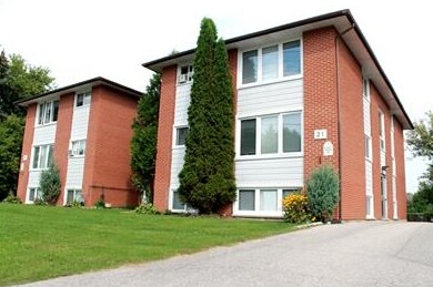 Photo du bâtiment - Elmira Apartments