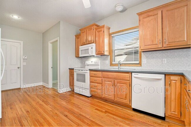 Foto del edificio - 1113 SW Blazing Star Dr