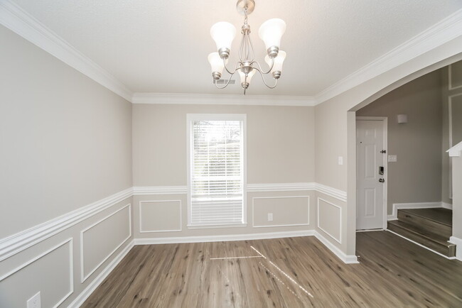 Building Photo - 4460 Okeechobee Dr