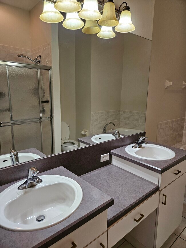 Foto del edificio - 7427 Wimpole Dr