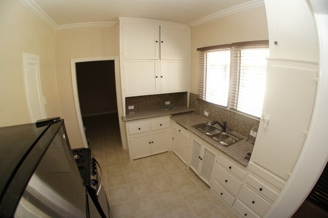 Foto del edificio - 4124-4126 1/2 Monroe St