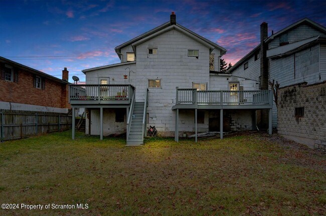 Building Photo - 108 Mill St