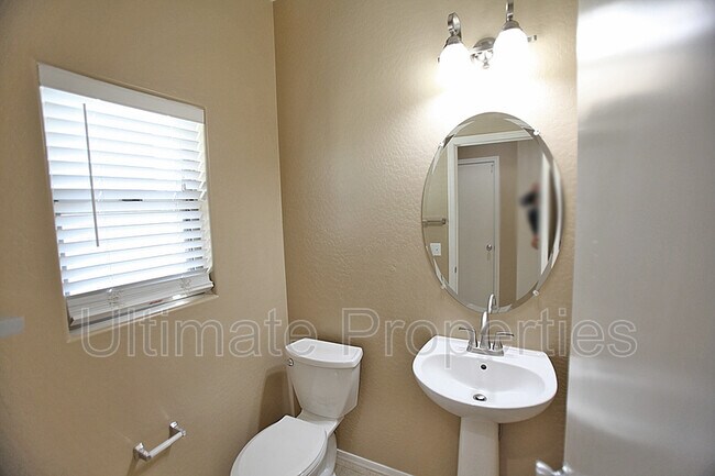 Foto del edificio - 17010 N 184th Ln