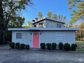 Building Photo - 809 Laurel Ln