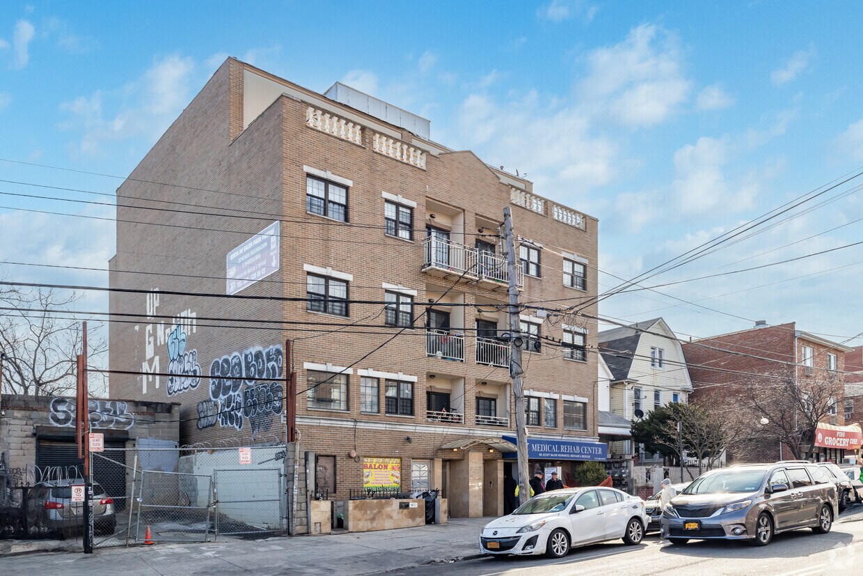 Primary Photo - 3717-3719 108th St