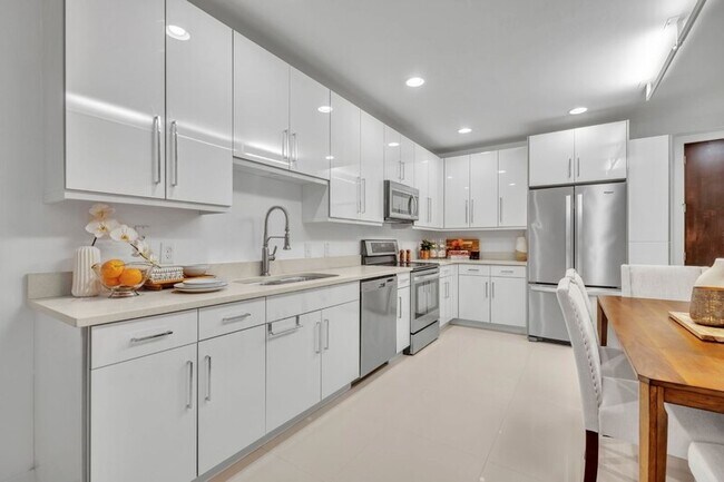 Foto del edificio - 438 W Swoope Ave