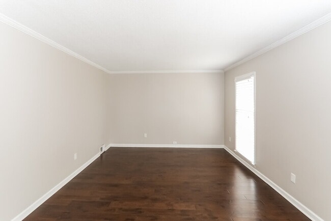 Building Photo - 7298 Cedar Ln Dr