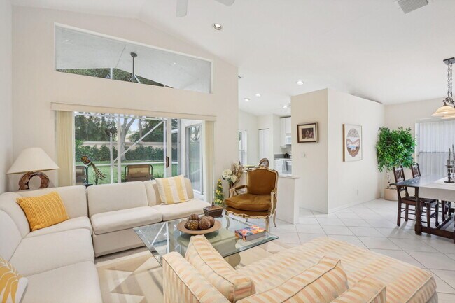 Building Photo - 6821 Viale Elizabeth