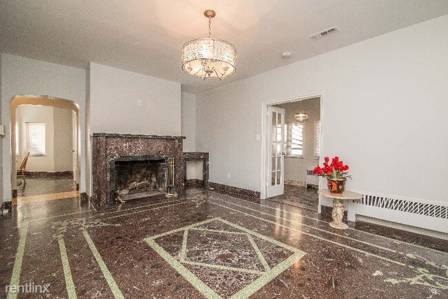 Foto del edificio - 5900 Moreland St NW