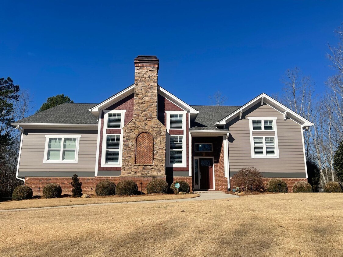 Primary Photo - 4 Bedroom Soddy Daisy Rental Property with...