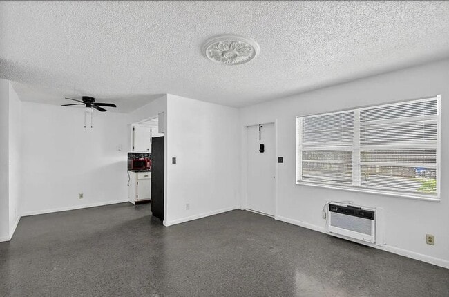 Photo - 1406 Barton Rd Apartment