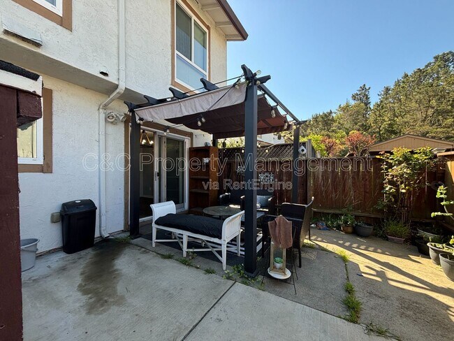 Foto del edificio - 1252 Marionola Way