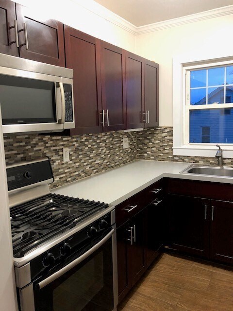 Foto del edificio - 380 Pleasant St