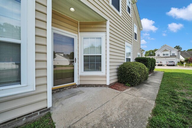 Foto del edificio - Beautifully Remodeled and Modern Home in Yorktown!