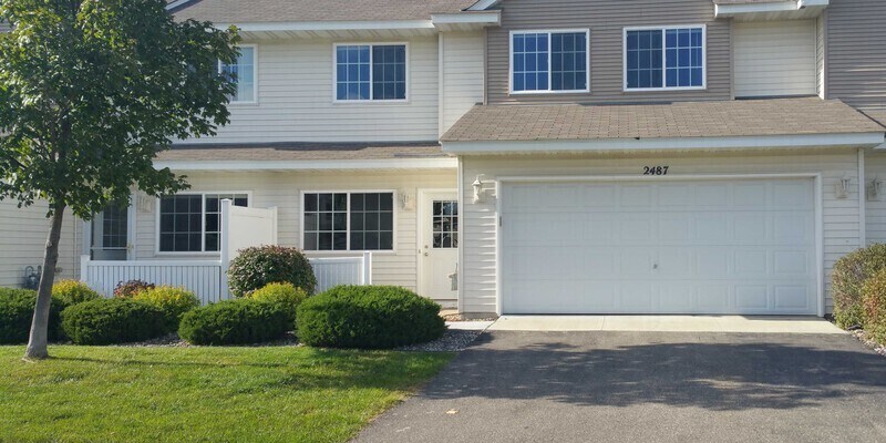 Primary Photo - 2487 Yellowstone Dr