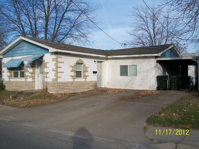 Building Photo - 805 S Osteopathy Ave