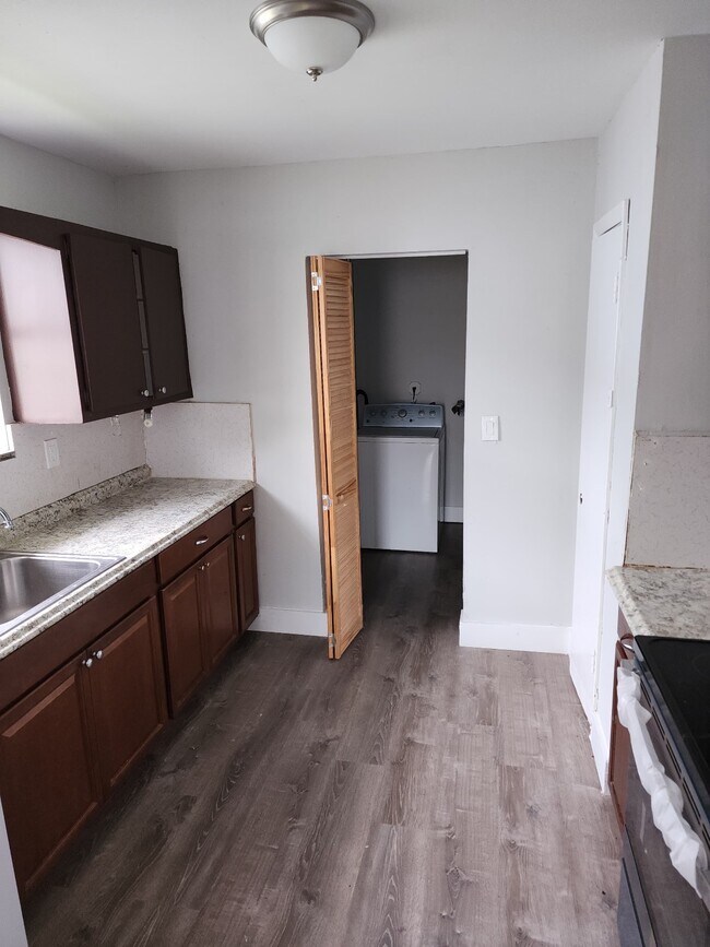 Building Photo - 2221 NW 59th St