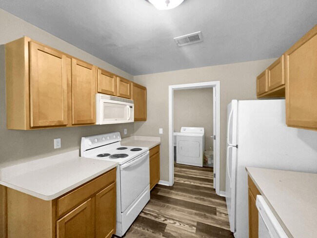 Building Photo - 4200 Hampton Ridge Blvd