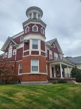 Building Photo - 549 Westford St