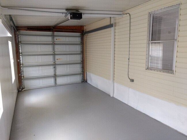 Foto del edificio - Charming Rental in High Point 55+ Golf Com...