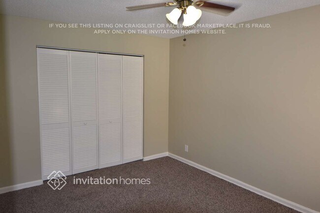 Building Photo - 13788 Sheffield St