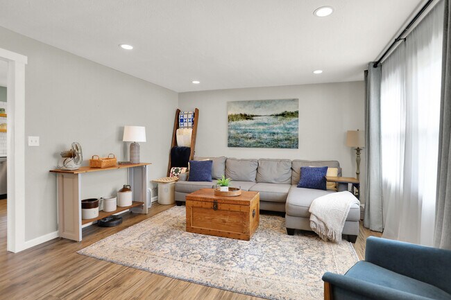 Foto del edificio - 563 Meadow Ct