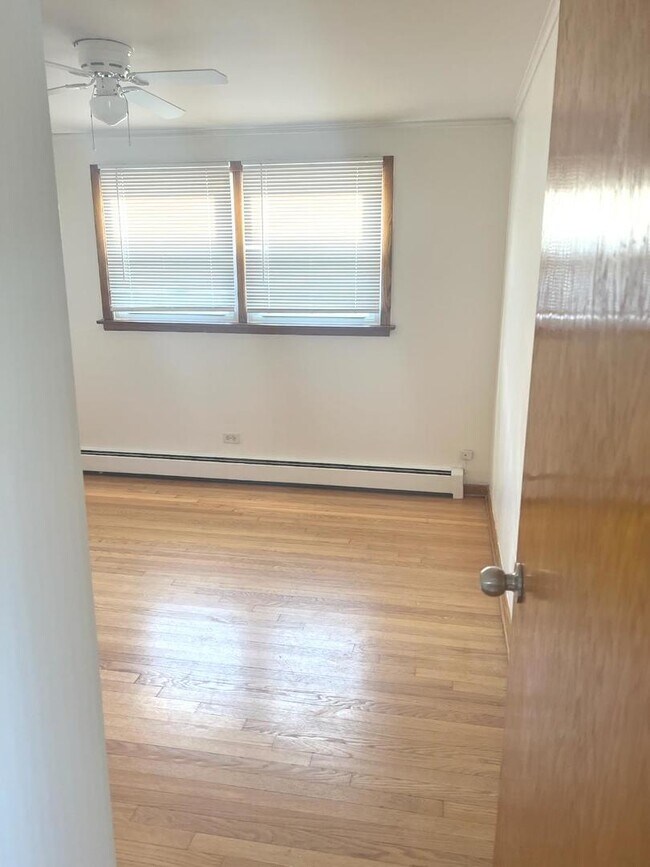 Foto del edificio - 6134 W 79th St