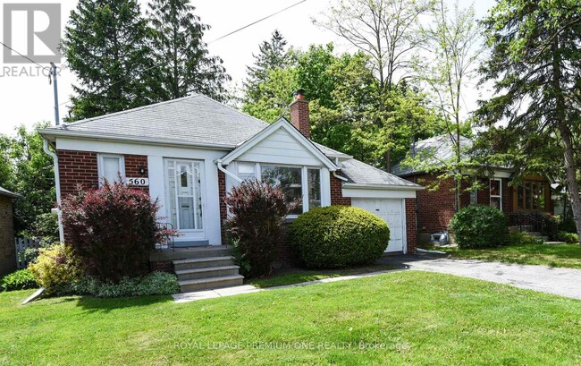 Building Photo - 560 Prince Edward Dr N
