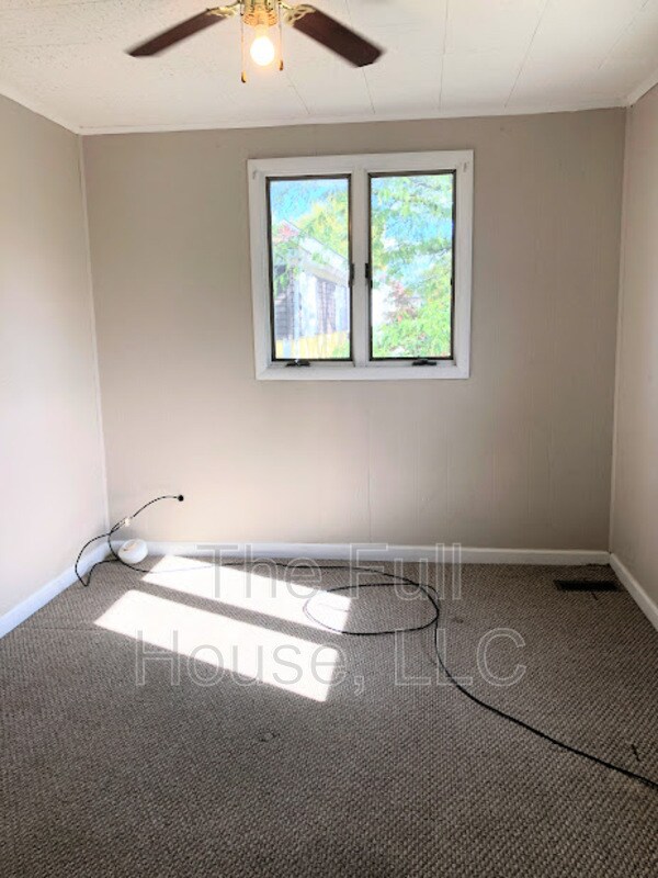 Foto del edificio - 117 Constitution Cir