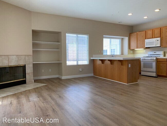 Building Photo - 3 br, 2.5 bath House - 28452 Chaucer