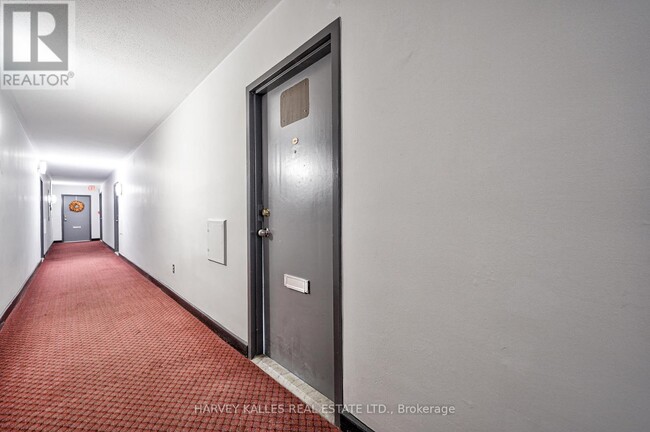 Building Photo - 411-2000 SHEPPARD Ave
