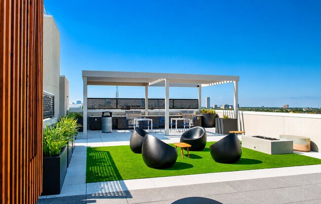 Foto del edificio - 701 Richmond Ave