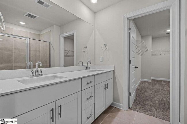 Foto del edificio - 399 Brockman McClimon Rd