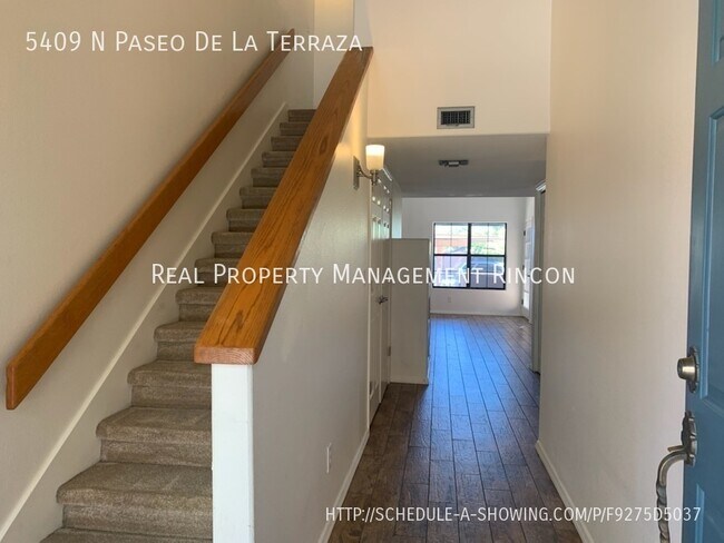 Foto del edificio - Beautiful 2bed/2bath Condo Sunrise/Sabino ...