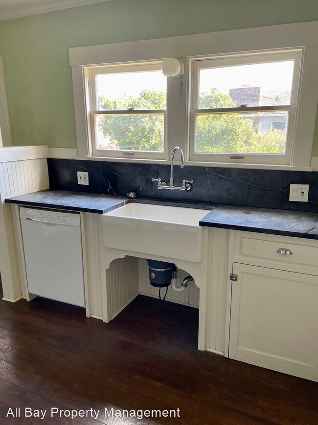 Foto del edificio - 3 br, 1 bath House - 195 E. Lewelling Blvd.
