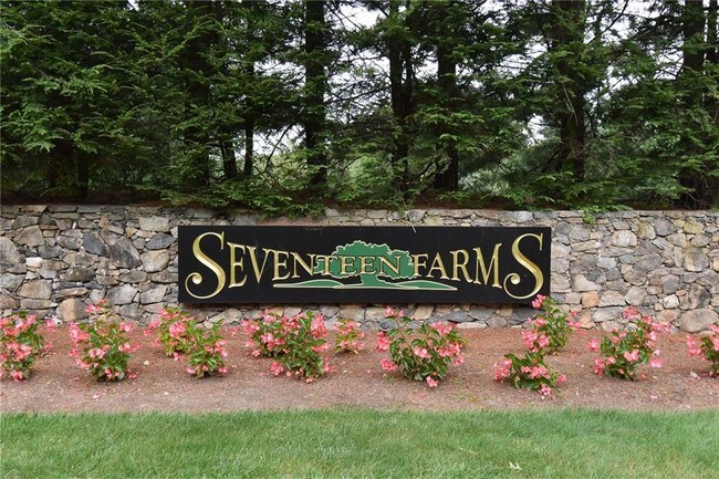 Foto del edificio - 95 Castle Rocks Rd