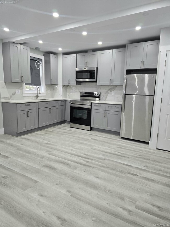 Building Photo - 59-34 Flushing Ave