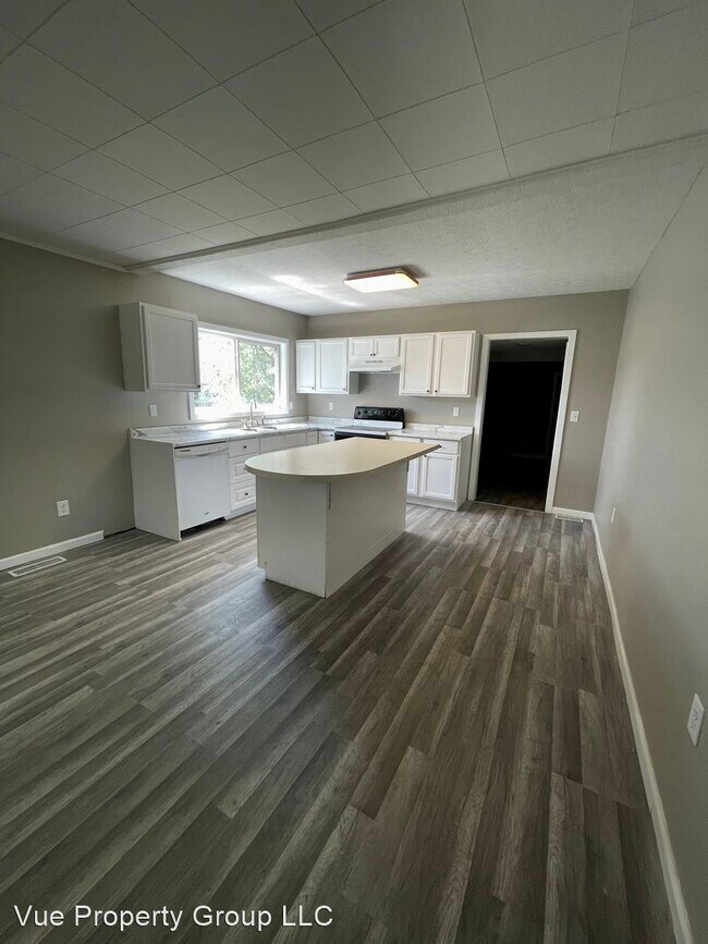 Building Photo - 3 br, 1.5 bath House - 2126 N 15th Street