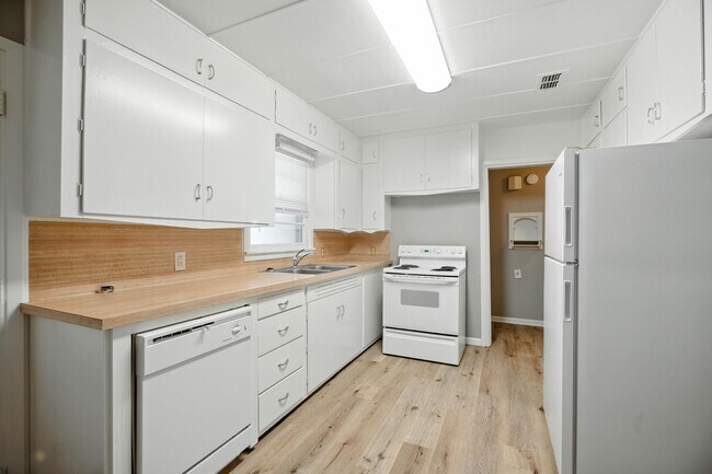 Foto del edificio - 4208 42nd St