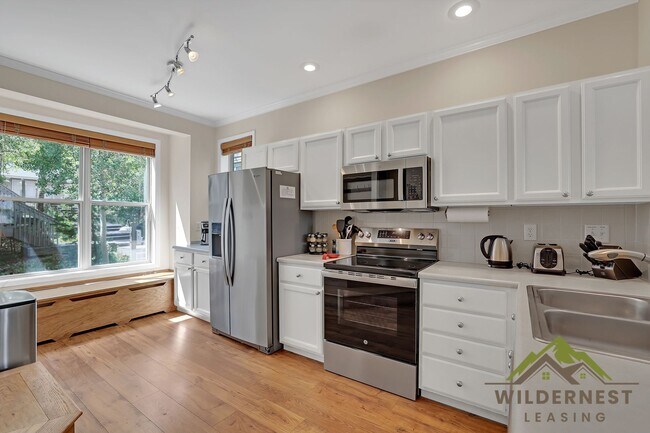 Foto del edificio - 309 Saddle Ridge Dr