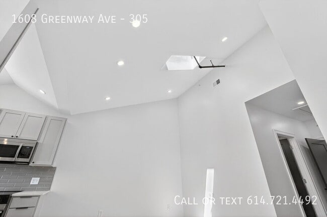 Building Photo - 1608 Greenway Ave
